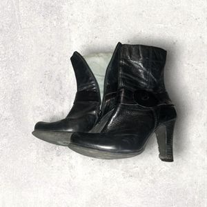 Biviel black genuine leather boots size 6